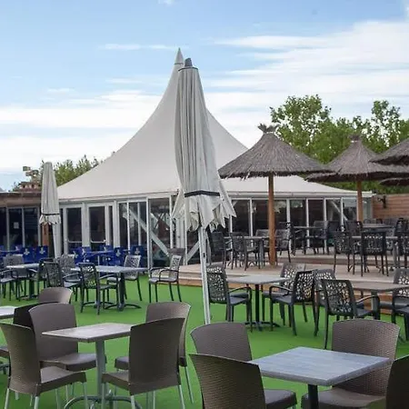 La Carabasse Кемпинг *